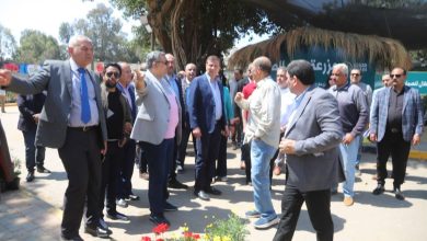 صورة وزير الزراعة يتفقد معرض الزهور بالدقي ويقرر مده لنهاية مايو مع إعفاء العارضين من الرسوم(صور)