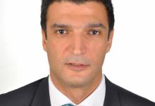 صورة وزير الصناعة يصدر قراراً بإعادة تنظيم تراخيص وتشغيل  الأنشطة الصناعية  داخل الكتل السكنية أو خارجها 