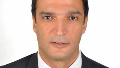 صورة وزير الصناعة يصدر قراراً بإعادة تنظيم تراخيص وتشغيل  الأنشطة الصناعية  داخل الكتل السكنية أو خارجها 