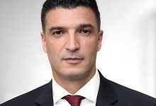 صورة وزير الصناعة يصدر قرارًا بمد وتحديث حزمة تيسيرات لدعم المشروعات الصناعية المتعثرة