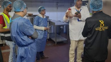 صورة سلامة الغذاء تشدد الرقابة المكثفة على المحالب ومراكز تجميع الألبان في المحافظات