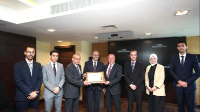 صورة البنك الأهلي المصري يحتفظ للعام الثالث عشر بشهادة الامتثال والتوافق مع معاییر متطلبات هيئتي الفيزا والماستر كارد العالمية